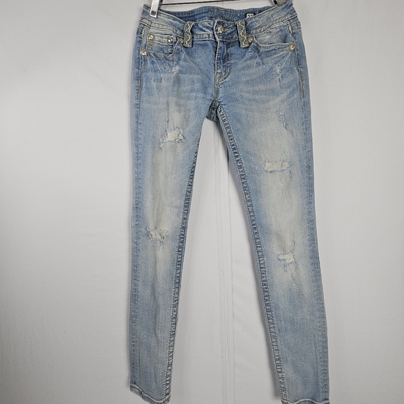 Miss Me factory distressed, rhinestone and embroidered skinny jeans size 27 - Picture 15 of 15